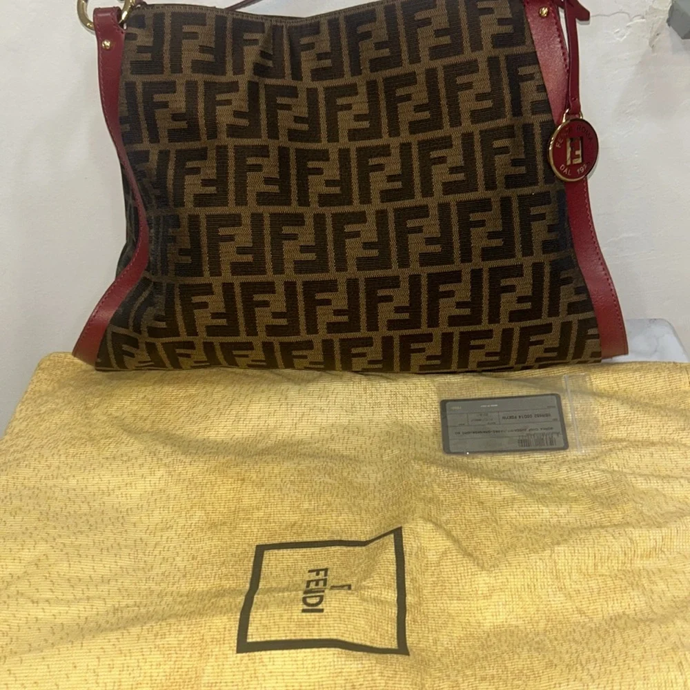 Fendi shoulder bag - Picture 13 of 13